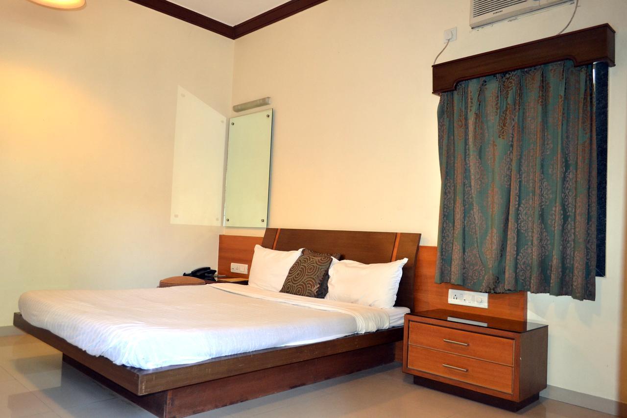 Jaffer Bhai'S Brickland Hotel Panchgani Buitenkant foto